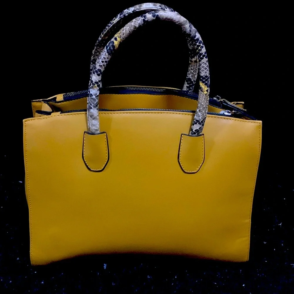 Handbag - Picture 1 of 3